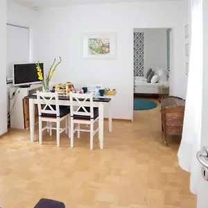 My Place Mit Frühstückspaket - With Breakfastbox Frühstückspension Frankfurt am Main